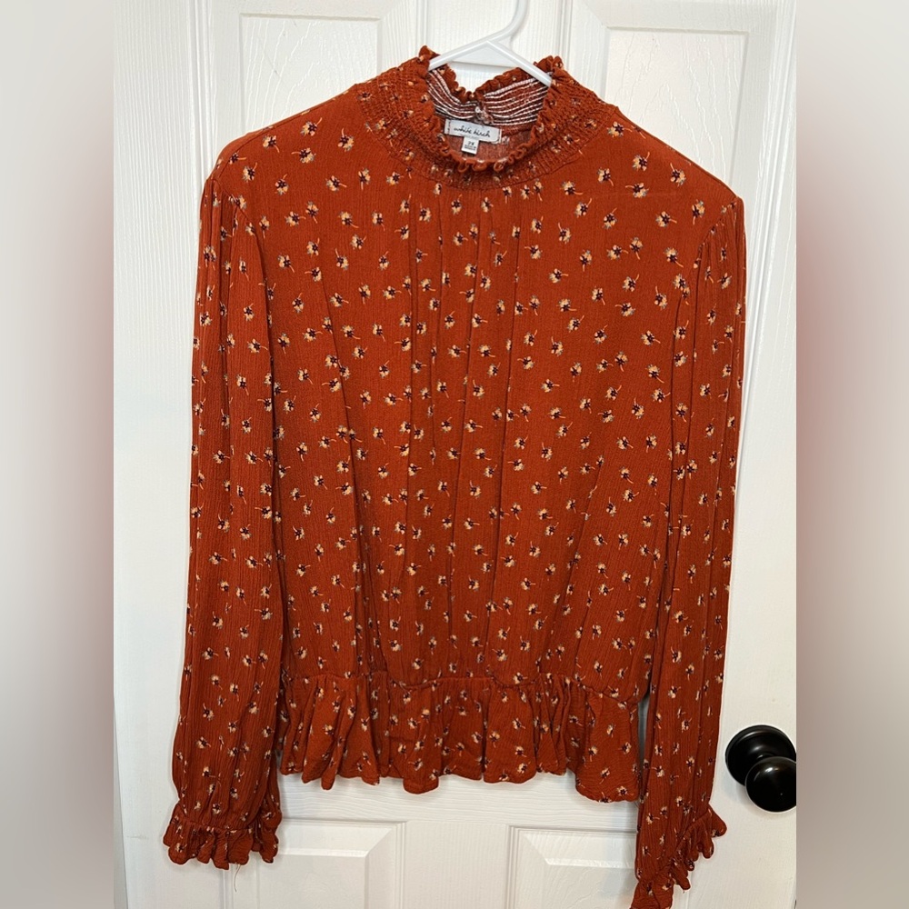 White Birch top size 2XL. Burnt orange in color